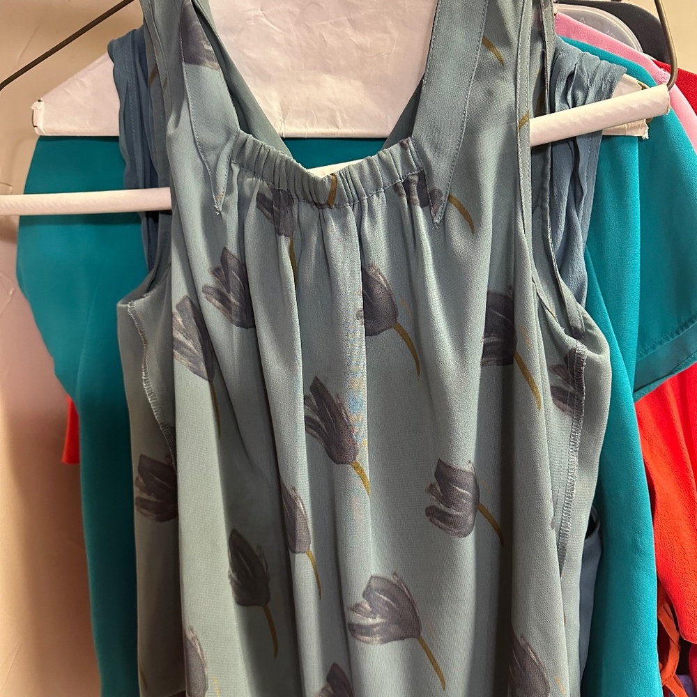Cabi tulip top